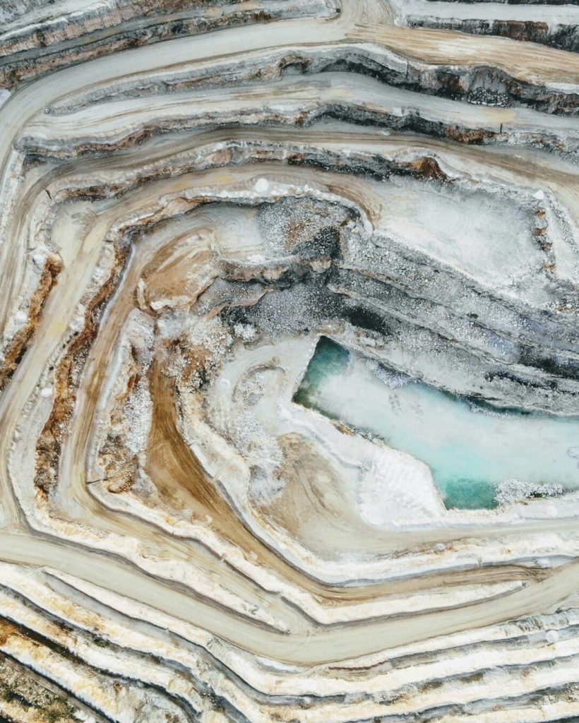 dion-beetson-oF7hh97lVqA-unsplash